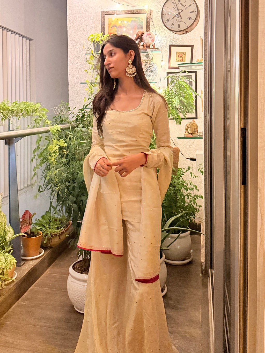Ivory Festive Kurta Pant & Dupatta Set
